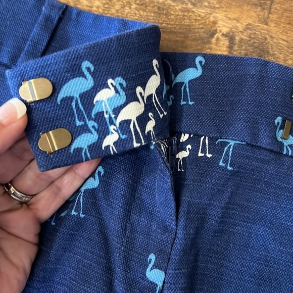 LOFT The Riviera 4" Short Navy Flamingo Size 8 - Picture 8 of 14